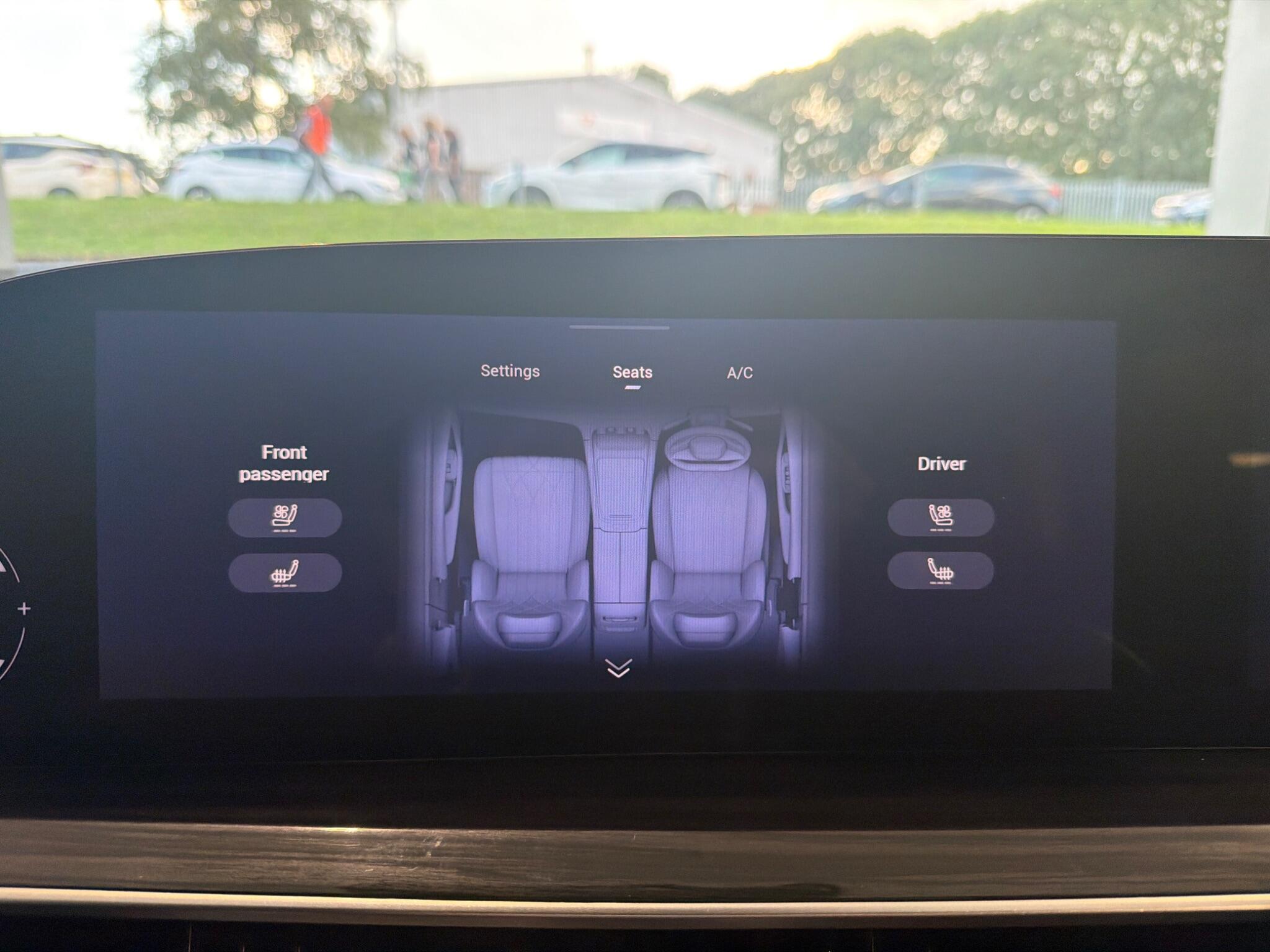 Large vehicle image